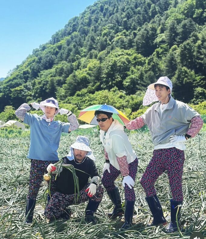 イム・ヨンウン、「美しかったすべての日々」…『山里の独身男性』のビハインド映像を大公開