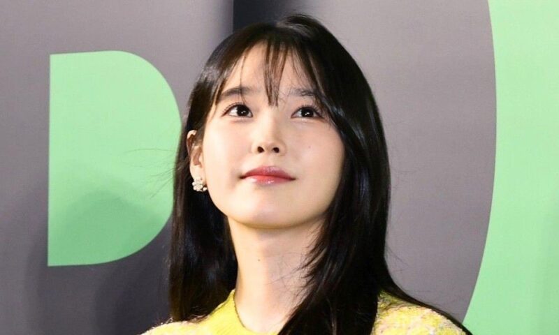 「イ・ジョンソクと破局→体調悪化」IU、ファンに謝罪…「ファンクラブ再加入割引を提供」