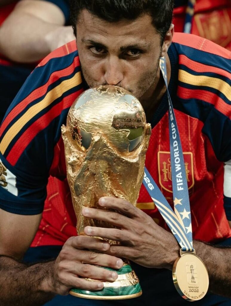 FCバルセロナがW杯優勝級の最強スカッド構築へ？マンCのMFロドリ獲得に電撃参戦