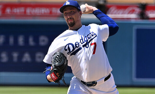 【MLB】ドジャース先発陣に光！「左肘手術」のスネルが来週復帰へ、トレード加入のスクーバルも本拠地デビュー間近！