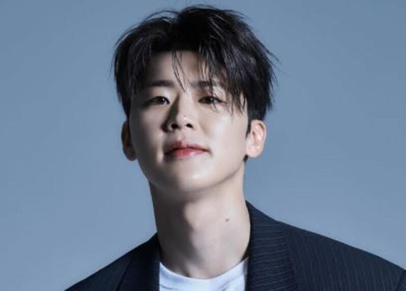 パク・ジヒョン、韓国を離れる…20年ぶりの涙にファン感涙