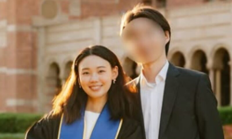 「検事♥」最年少女性アナウンサー、目がパンパンに腫れたまま…「サングラス外せない」