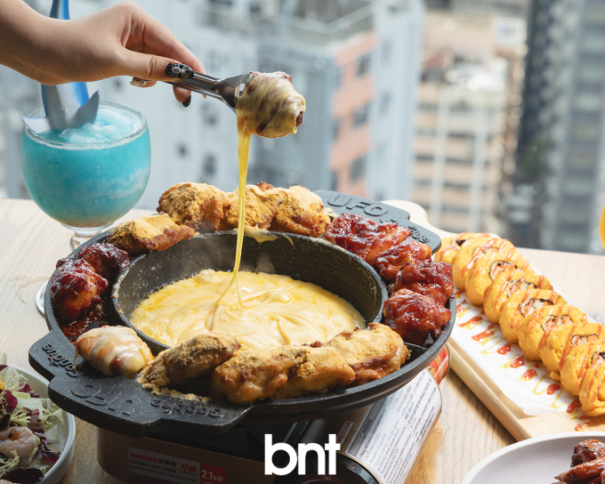 [bntグローバル 香港Kフードテーブル] 世界の美食都市・香港を虜にしたK-チキンの反乱、グネチキン・コーズウェイベイV Point店