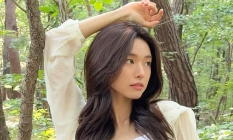 「曽祖父의 친일 의혹」 하영 논란 속… 「정약용의 후손」 정해인이 찍어준 사진→화려한 비주얼