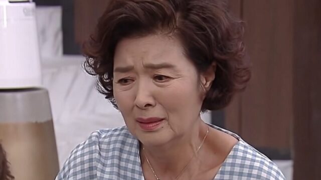 ユン・ミラ、40年越しの告白。「不倫のレッテル」に苦しんだ壮絶な過去を涙の激白