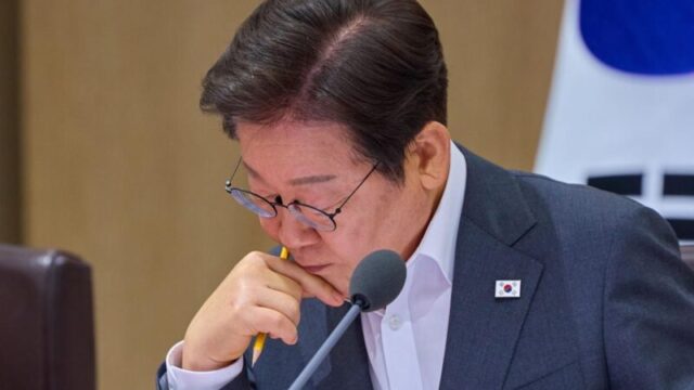 「李氏、瞬き一つせず」…政界に広がる動揺