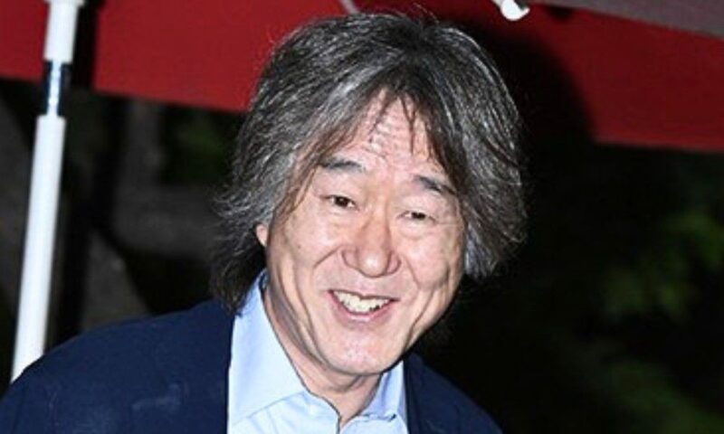 チョン・リョウォンもついに…故アン・パンソク監督の弔問で号泣→“1等のスタンプをもらえるよう努力”最後の挨拶