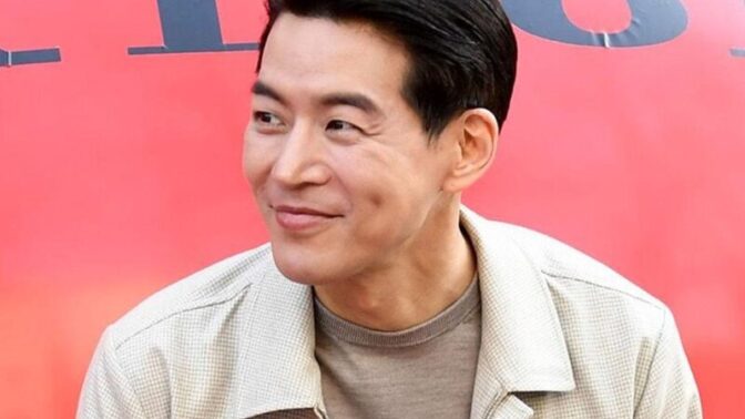 俳優イ・サンユン、突然の「最後の挨拶」にファン号泣