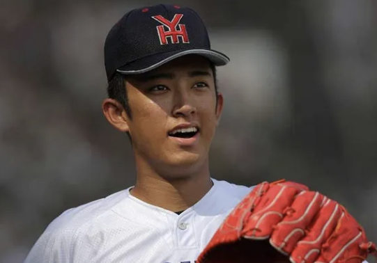 「松坂以来」の怪物、18歳の小田翔輝が甲子園を席巻！100球超えても156キロ連発の衝撃