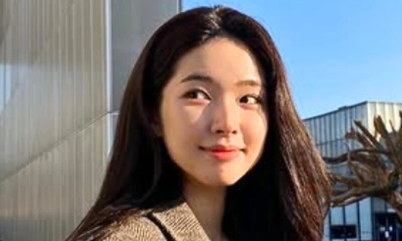 「親日子孫論争」ハヨン、ノイズマーケティング効果絶大…謝罪後フォロワー20万人「急上昇」