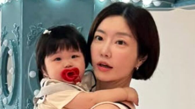 レディ・ジェーン＆イム・ヒョンテ、双子の娘が「下位2%」の発達遅延判定に…専門家も驚愕の事態に
