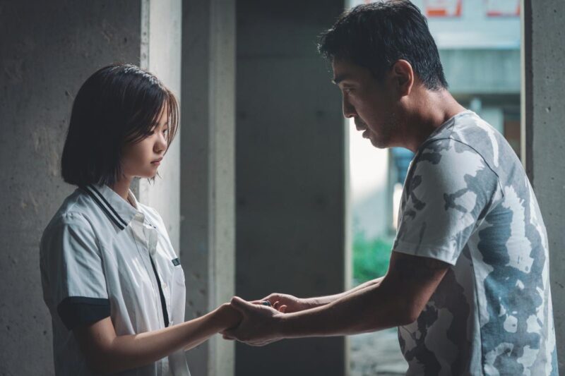 ハ・ジウォン、意外な組み合わせ…「♥野球選手」とのツーショット公開（映画『雨光』）