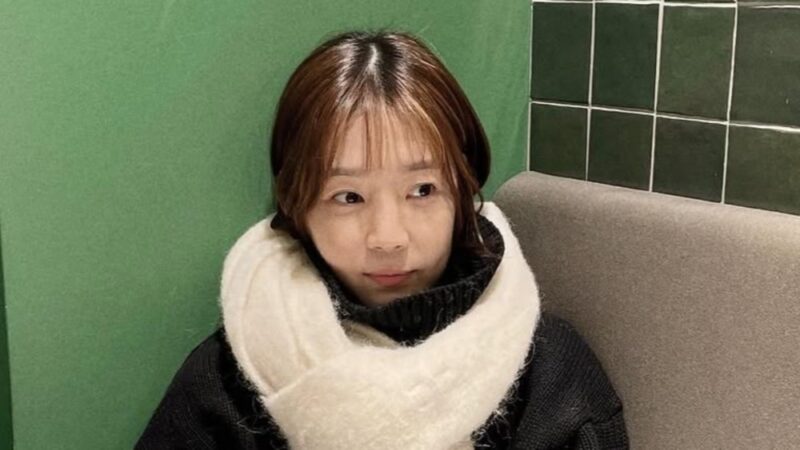 デザイナーと結婚の女優シン・ダウン、ソファの盗用疑惑に怒り「価格を3倍以上に吊り上げて…こちらが元祖」