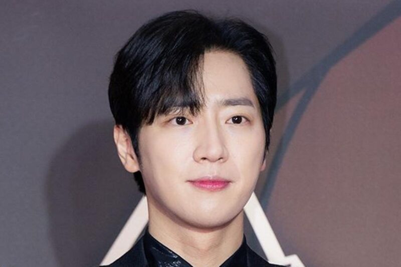 俳優イ・サンヨプ、別れの挨拶…現場は「涙の海」に