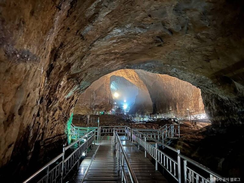 「5億年前にタイムスリップ」韓国にある超巨大な地下旅行スポットが話題