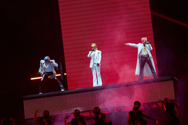 「元気いっぱいに88歳まで！」BIGBANG、デビュー20周年ソウル公演で証明した“生ける伝説”の威厳…さらなる新曲リリースも予告！