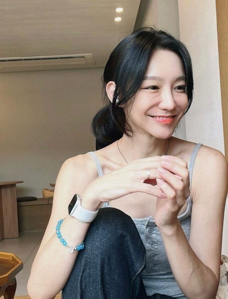"41歳"シン・ソユル、衝撃のショートカット変身→「かっこかわいい」の極み…事務所代表はぶすっと不機嫌
