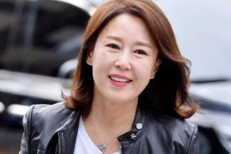 「希少腫瘍で闘病→手術」…女優チャ・ファヨン、娘の闘病が遅れて明らかに