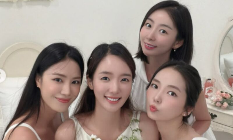 「プレ花嫁」元STELLARミニ、驚きで目を丸く！結婚を控えてメンバーがサプライズ集結