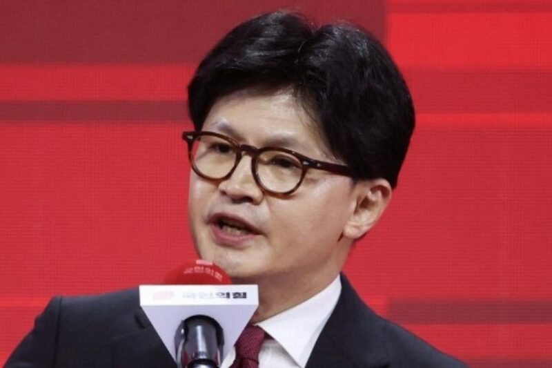 呉世勲ソウル市長と韓東勲代表が異例のタッグ　与党内で何が起きているのか