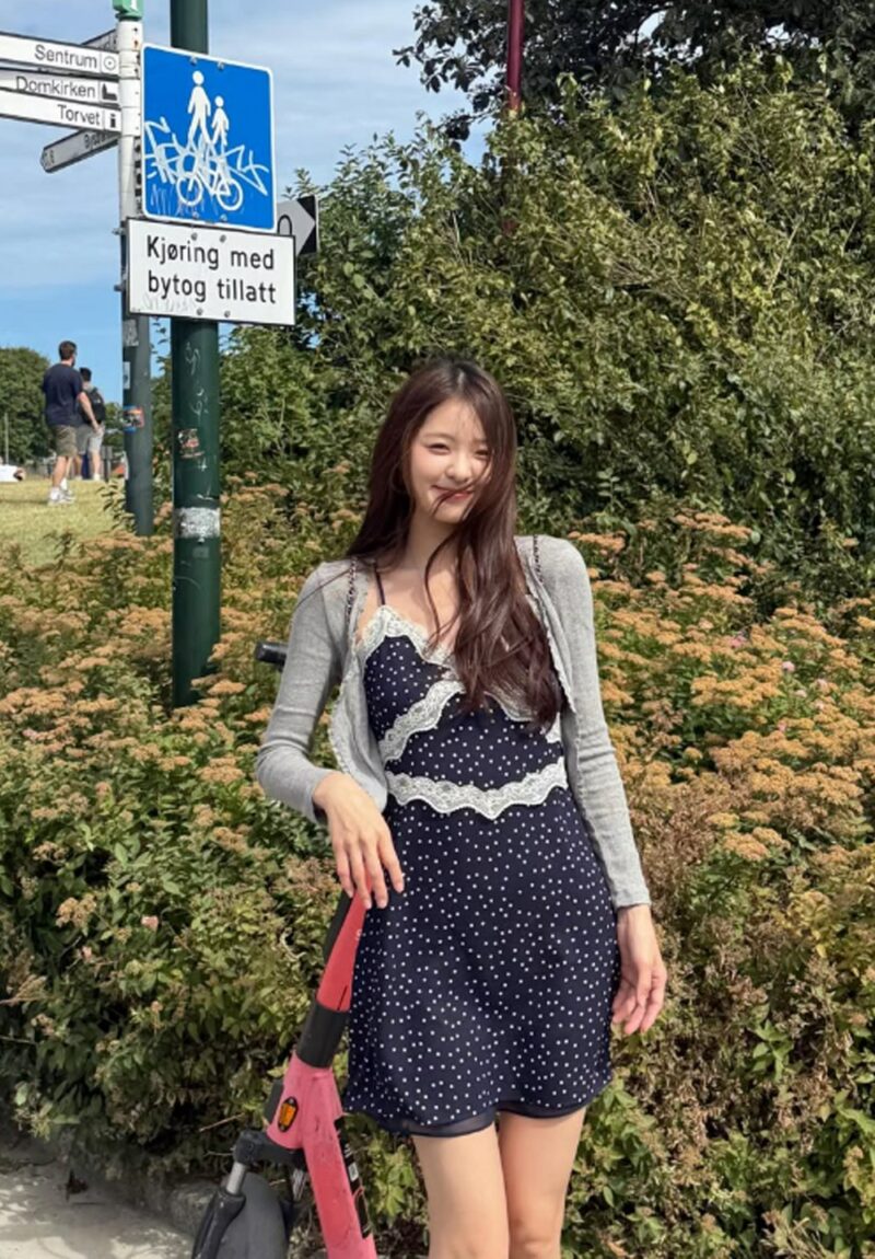 「ママ、キムチ？」…“母を侮辱”騒動の女性スター、3ヶ月ぶり→ノルウェーで激写される
