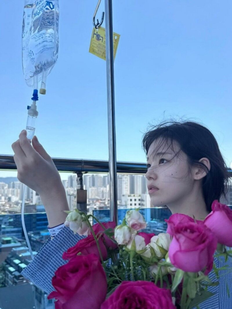 「離婚発表→入院」女優、仕事が“プツッ”と途絶えた…「私も活動したい」