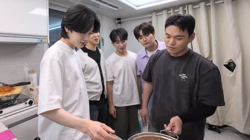 「なんでこんなに美味しいの?」…キム・ヨンビンの料理の腕を疑っていたチョン・ロクタム、衝撃→レシピ要求まで(『ピョンストラン』)