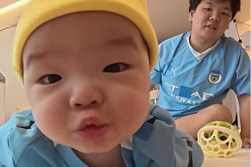 クァクチューブの「子供」、パパと瓜二つ…写真が拡散され話題に