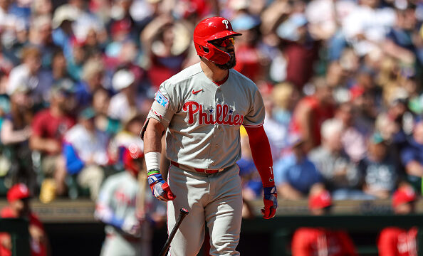 カイル・シュワーバーが4年連続40本塁打の偉業達成！MLB通算380号で伝説に並ぶ