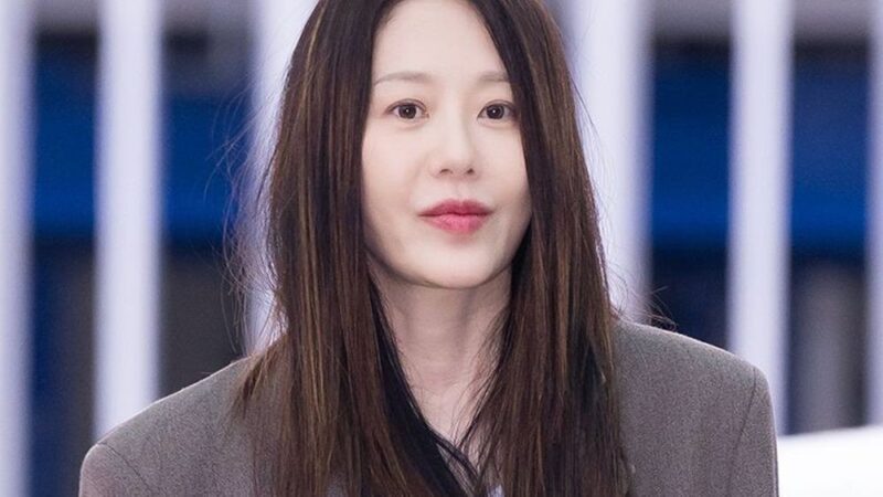 「55歳」コ・ヒョンジョン、ダイエットモデル3年目の近況…“ガリガリ”で健康不安が再浮上