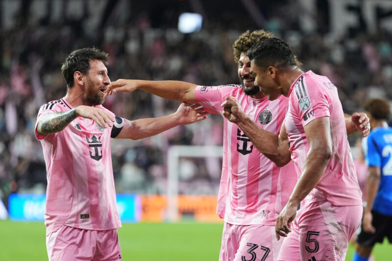「サッカーの神」メッシが4ゴール1アシストのワンマンショー!マイアミが7-1大勝で2位浮上
