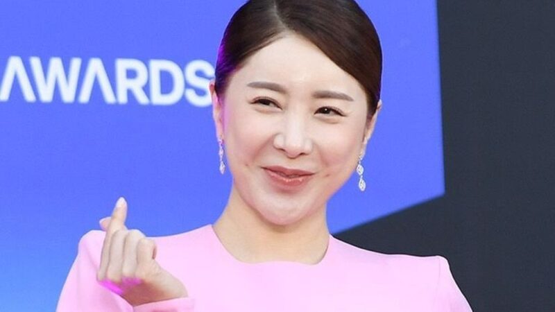 ステージには情熱、スタッフには愛情…ソ・イニョン、名品バッグを売却→100万ウォンの会食費を快く奢る太っ腹ぶり