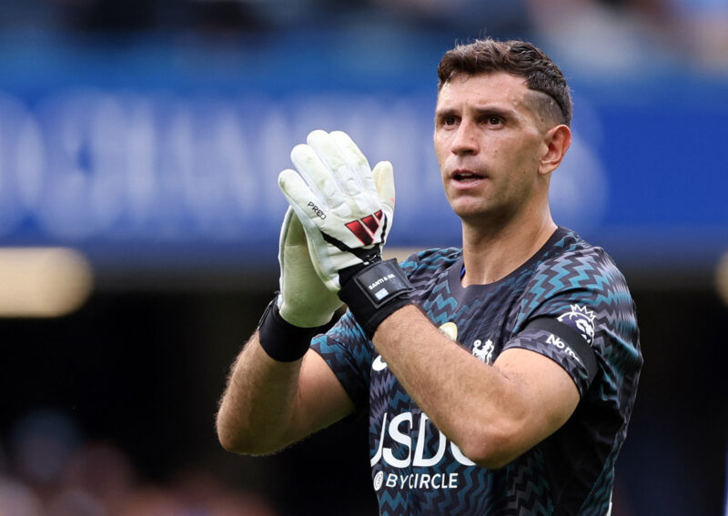 「優勝への執念」チェルシー、サンチェスに見切り！W杯王者エミリアーノ・マルティネスを獲得