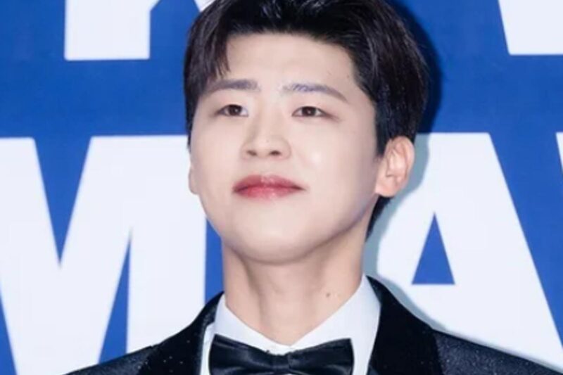 歌手パク・ジヒョン、公式コメント発表にファン熱狂！