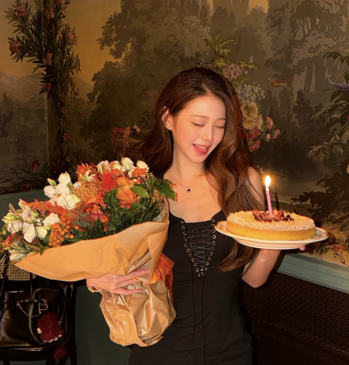 チャン・ウォニョン、誕生日記念で幼少期の写真を公開…「まさにリアルプリンセス」