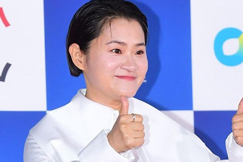 キム・シニョン、14年間の歴史に幕…「最後の発表」にファン衝撃