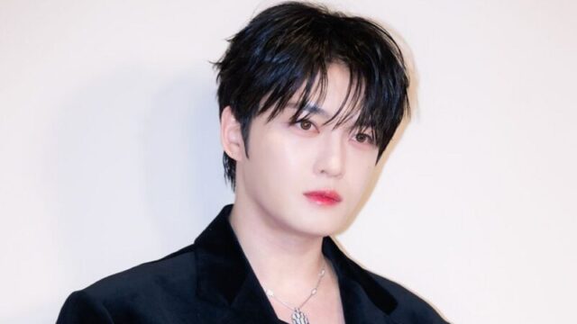 資産1兆円説はどこへ？ジェジュン、日本で自販機のお釣りを必死に確認する“節約家”な一面を公開（『新商品発売～コンビニレストラン』）
