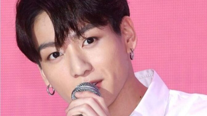 BTSジョングク、「薬を飲んだ」…ファンから心配の声が殺到