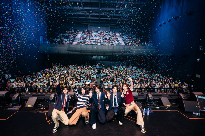 JYPグローバルグループ「VCHA」、デビュー1周年ファンミーティングを盛況のうちに終了