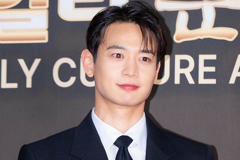 『私は一人で暮らす』ヤラセ疑惑の渦中…SHINeeミンホ、意外すぎる“盆栽”の趣味を公開！「胸が痛む」と溺愛する姿も