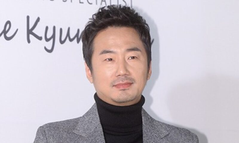 『冬의ソナタ』から25年…リュ・スンス、ペ・ヨンジュンから贈られた豪華プレゼントを語る