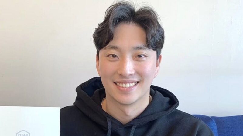 「好意を権利と勘違い…」車椅子YouTuberパク・ウィ의 “사회복무요원 저격” 논란 속→현직 변호사, 날 세웠다
