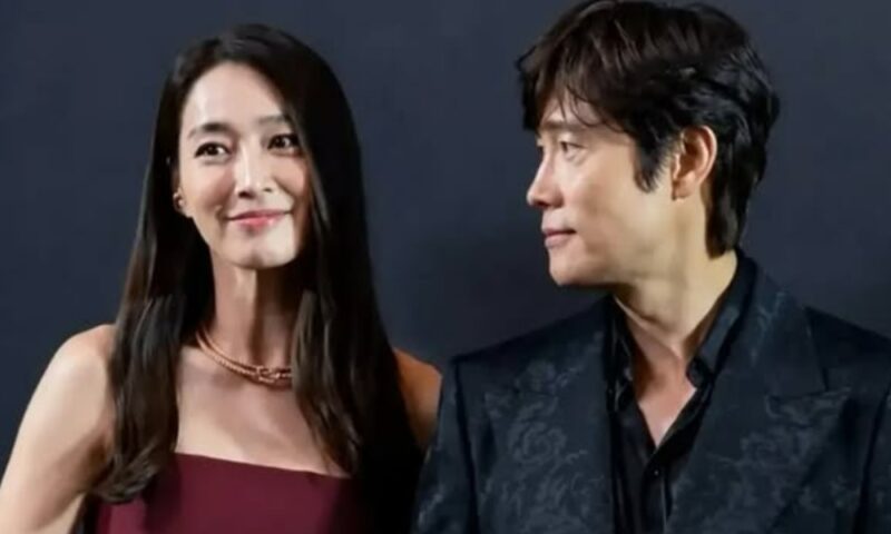 「イ・ビョンホン♥」イ・ミンジョン、ドレスのハプニングにも超クール!「あちゃ、ストラップが出ちゃった」とお茶目な自虐が話題に