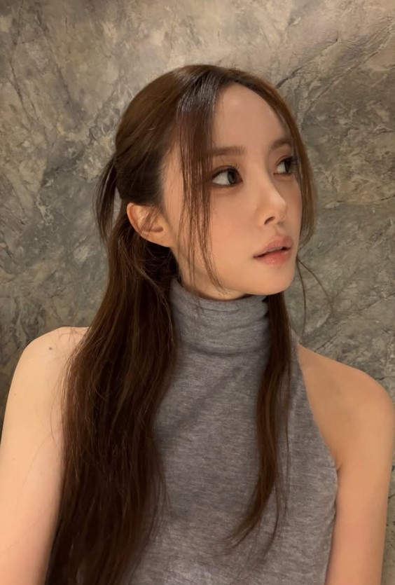 ヒョミン、大人の魅力あふれる近況ショットが話題