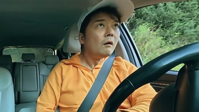 飛行機に乗る前に車を受領？『私は一人で暮らす』チョン・ヒョンム、今度は「レンタカー貸出」疑惑が浮上…広がる波紋