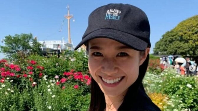 1年8か月ぶりのSNS投稿で…女優・花房ちか、突然の「芸能界引退」を発表！「今まで本当にありがとうございました」事務所退所も報告