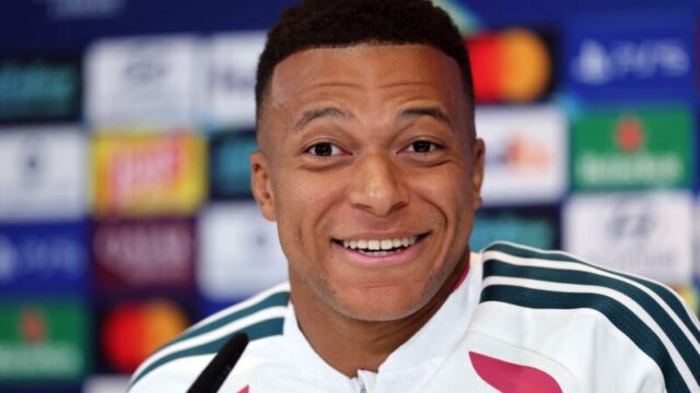 W杯通算22ゴールの新記録！エムバペがバロンドール受賞に自信「私にとって素晴らしい年になるかもしれない」