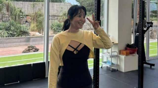 8kg減量に成功！パク・ジユン、47歳とは思えない驚異のレギンス姿で済州島ライフを満喫