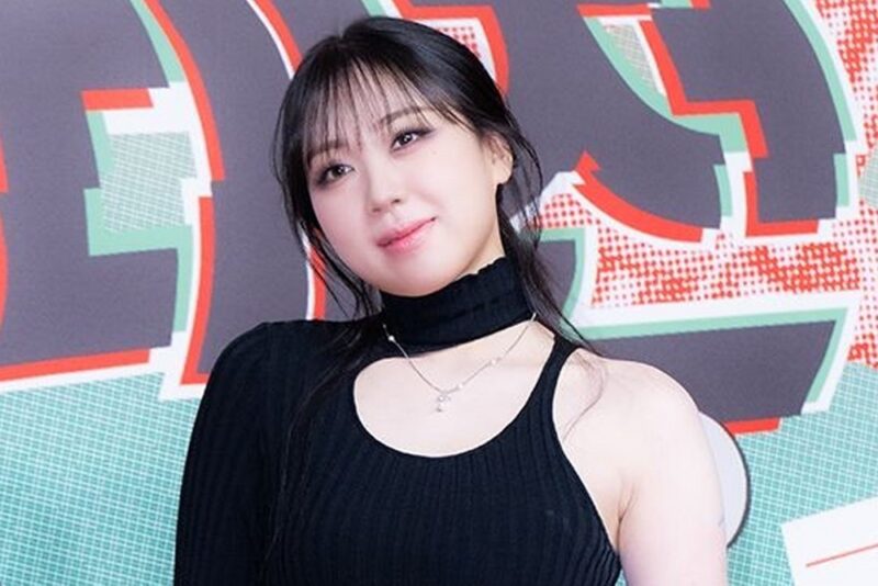 ラッパーのイ・ヨンジ、「目の下の脂肪再配置」施術でビジュアル全盛期を更新！「効果が凄すぎる」とファン大反響