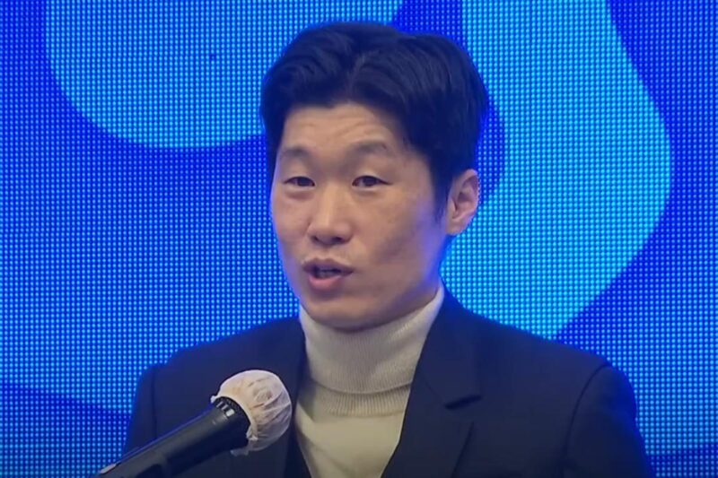 パク・チソン、静かなる退団…悲痛なニュースにファン衝撃